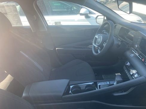 New 2025 Hyundai Elantra Blue image 32