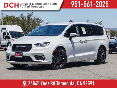 Certified 2023 Chrysler Pacifica Touring-L