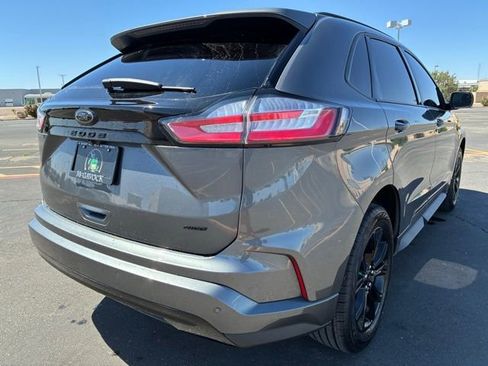 Used 2022 Ford Edge SE w/ Black Appearance Package AWD/4WD image 5