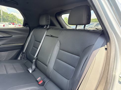 Used 2023 Chevrolet TrailBlazer RS w/ Convenience Package AWD/4WD image 26