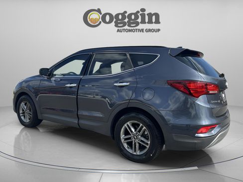 Used 2017 Hyundai Santa Fe Sport image 8