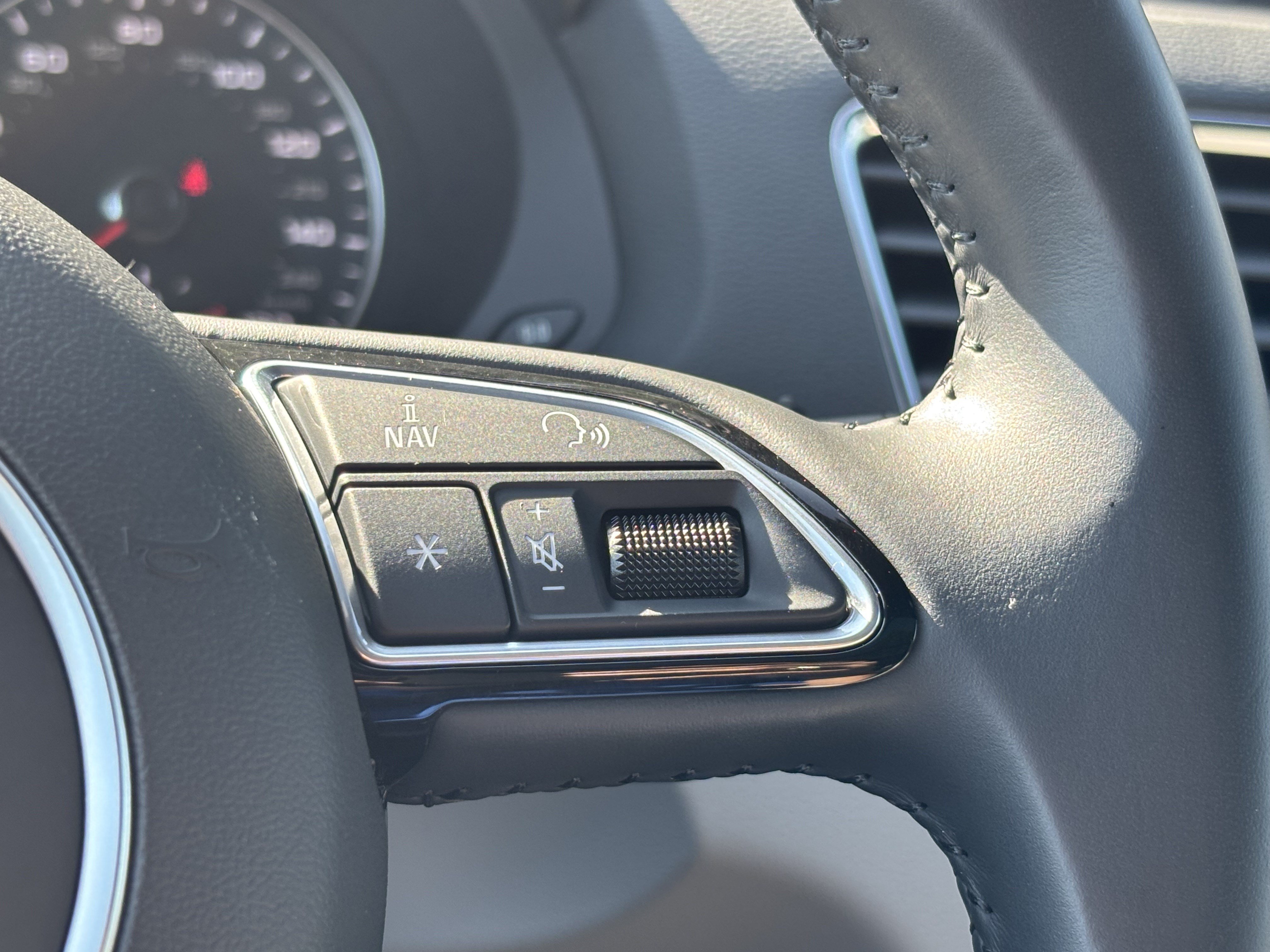 Used 2018 Audi Q3 2.0T Premium Plus AWD/4WD image 22
