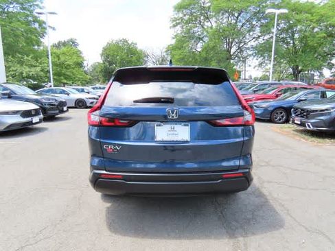 Used 2023 Honda CR-V EX-L image 5