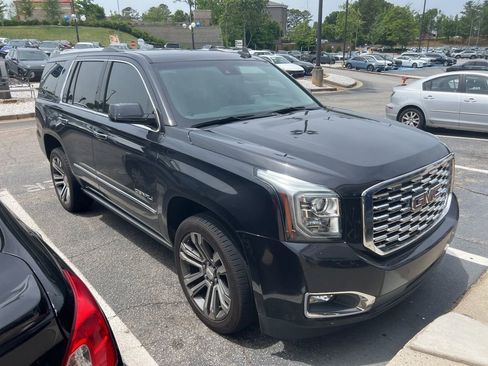 Used 2020 GMC Yukon Denali w/ Denali Premium Package AWD/4WD image 5