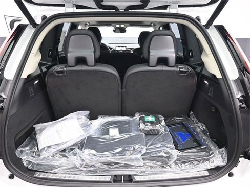 New 2026 Volvo XC90 B6 Ultra w/ Protection Package Premier image 37