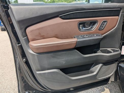 Used 2024 Honda Pilot Elite image 10