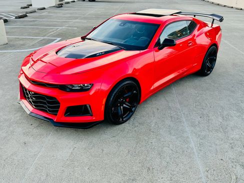 Used 2022 Chevrolet Camaro SS image 7