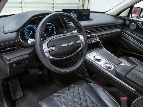 Used 2023 Genesis GV80 3.5T Prestige w/ Prestige Matte Package image 2