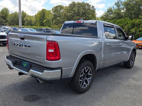 Used 2025 RAM 1500 Laramie w/ Advanced Safety Group II AWD/4WD image 10