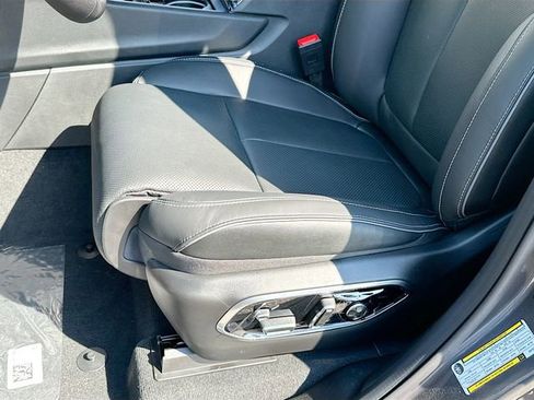 New 2025 Jeep Grand Cherokee Overland w/ Luxury Tech Group IV AWD/4WD image 19