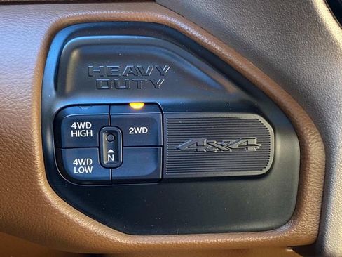 Used 2022 RAM 3500 Laramie AWD/4WD image 28
