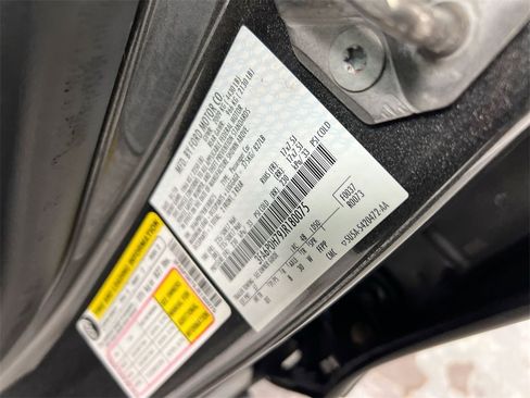 Used 2018 Ford Fusion SE w/ Fusion SE Technology Package image 26