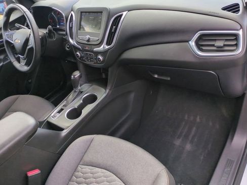 Used 2019 Chevrolet Equinox LT FWD image 27