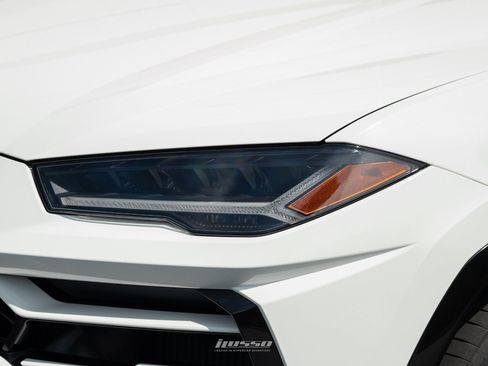 Used 2021 Lamborghini Urus AWD/4WD image 17