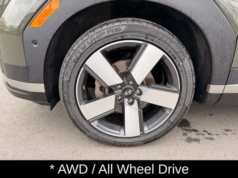 Certified 2024 Hyundai Santa Fe Limited AWD/4WD image 9