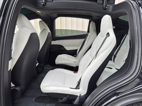 Used 2023 Tesla Model X Plaid AWD/4WD image 46