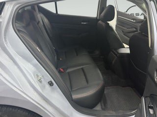 Used 2024 Nissan Altima 2.5 SR FWD image 24