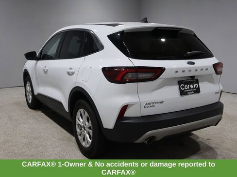 Used 2023 Ford Escape Active image 5