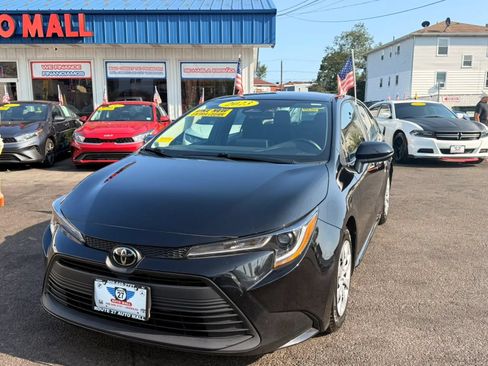 Used 2023 Toyota Corolla LE FWD image 1