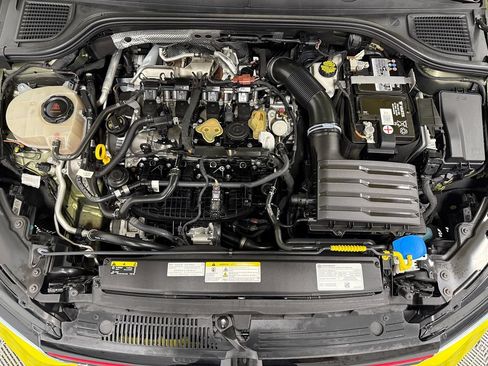 Used 2022 Volkswagen GTI Autobahn FWD image 36