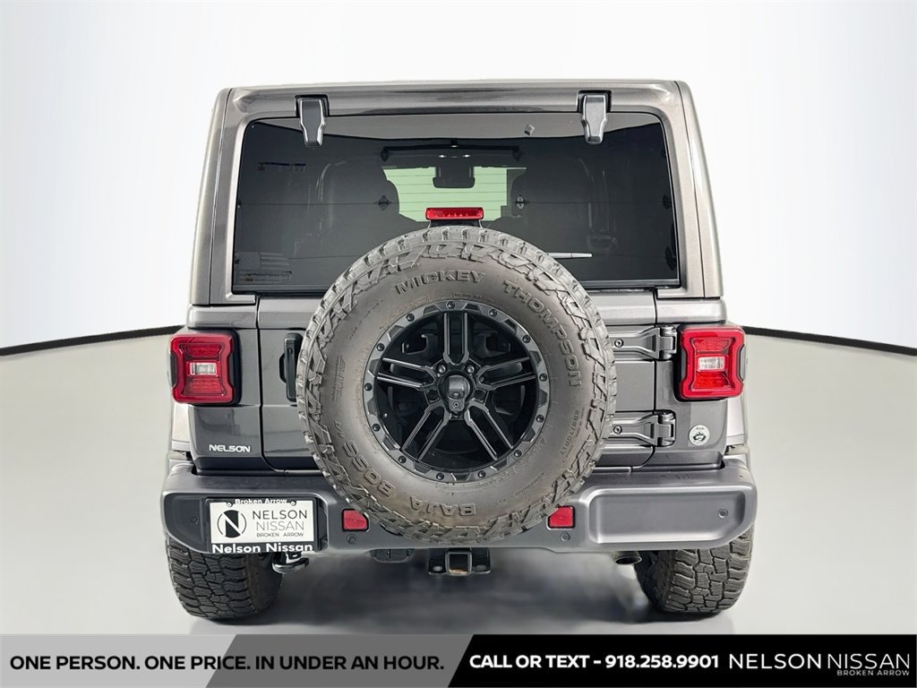 Used 2022 Jeep Wrangler Unlimited Sahara w/ Dual Top Group AWD/4WD image 6