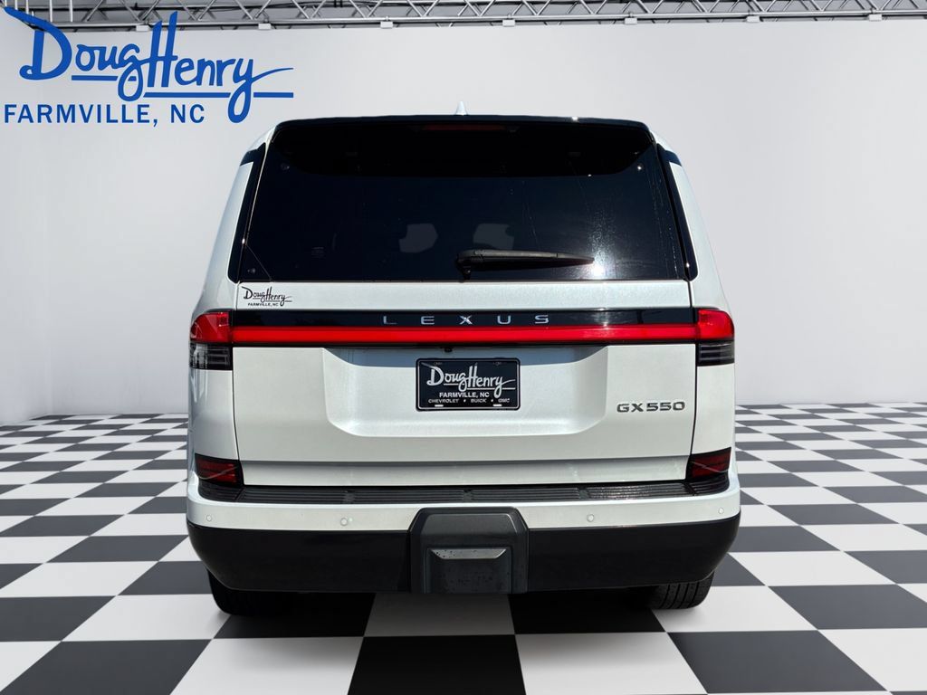 Used 2024 Lexus GX 550 w/ Accessory Package (2T) AWD/4WD image 4