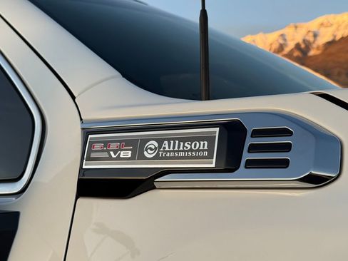 Used 2024 GMC Sierra 3500 SLE image 16