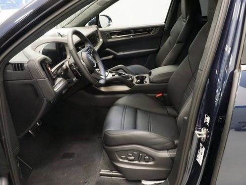 New 2026 Porsche Cayenne Turbo image 22