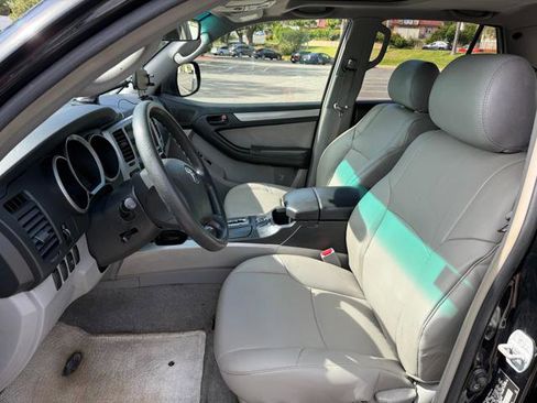 Used 2007 Toyota 4Runner SR5 image 16