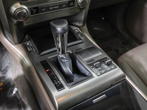 Used 2018 Lexus GX 460 w/ Navigation Package image 33