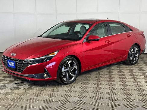 Used 2023 Hyundai Elantra Limited w/ Cargo Package FWD image 8
