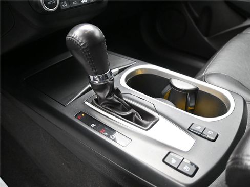 Used 2017 Acura RDX AWD w/ Advance Package image 6