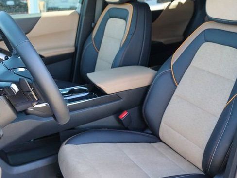 New 2026 Chevrolet Equinox ACTIV image 11