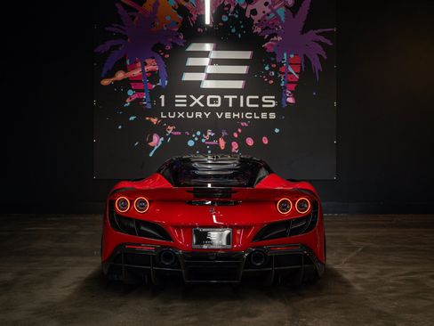 Used 2021 Ferrari F8 Tributo RWD image 6