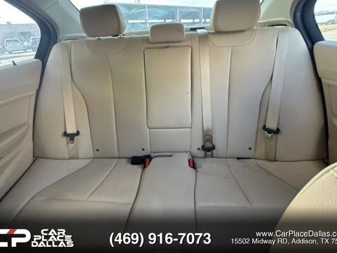 Used 2016 BMW 320i Sedan RWD image 16