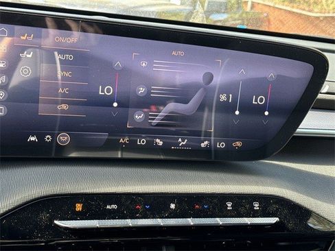 New 2026 Buick Enclave Sport Touring w/ Super Cruise Package image 19