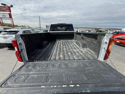 Used 2021 Chevrolet Silverado 2500 LT w/ Convenience Package AWD/4WD image 15
