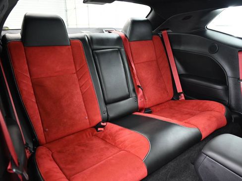 Used 2016 Dodge Challenger SRT Hellcat image 42