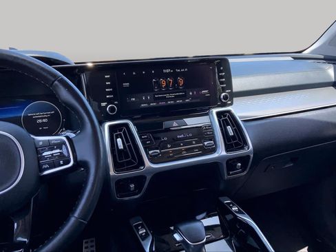 Used 2022 Kia Sorento SX FWD image 7