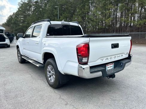 Used 2019 Toyota Tacoma SR5 image 5