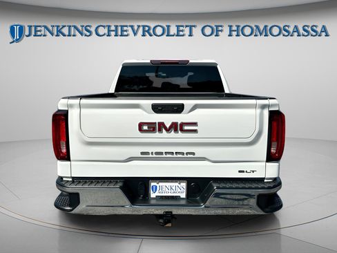 Used 2025 GMC Sierra 1500 SLT image 4