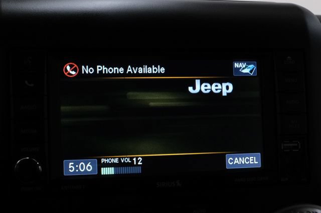 Used 2018 Jeep Wrangler Sahara w/ Connectivity Group AWD/4WD image 24