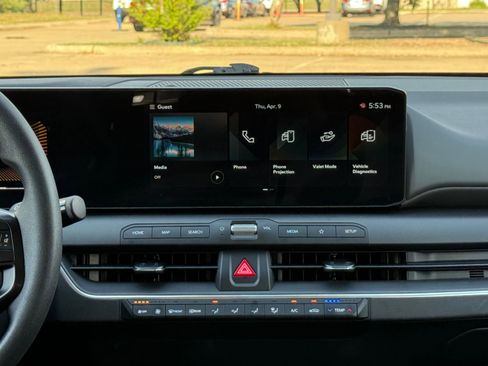 Used 2025 Kia K4 LXS image 17