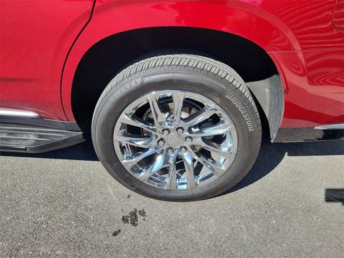 Used 2021 Cadillac Escalade Premium Luxury w/ LPO, Radiant Package image 13