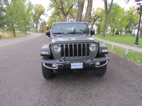 Used 2023 Jeep Gladiator Sport w/ Trailer Tow Package image 8