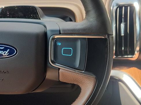 Certified 2025 Ford Expedition King Ranch AWD/4WD image 15