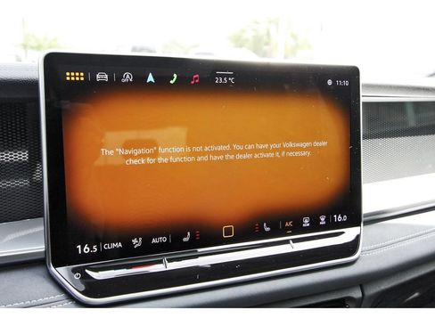 Used 2025 Volkswagen Tiguan SE R-Line AWD/4WD image 24