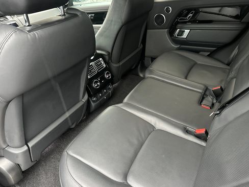 Used 2022 Land Rover Range Rover Westminster Edition image 14