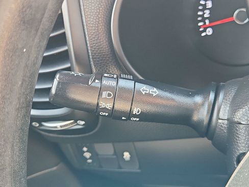 Used 2017 Kia Soul + FWD image 29