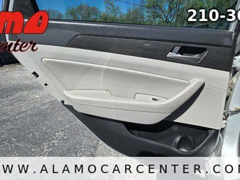 Used 2018 Hyundai Sonata Limited image 29